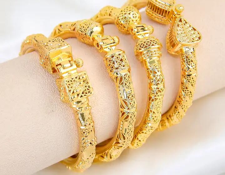 Amedly.™ Hollow Heart Bangles