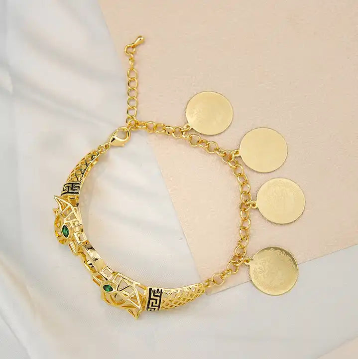 Amedly.™ Hollow Panther Cuff