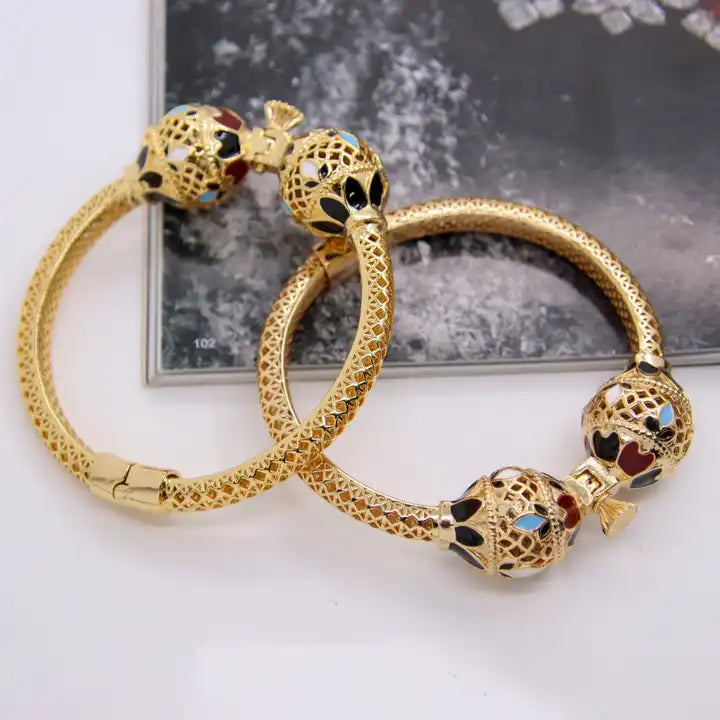 Amedly.™ Fabergé Bangle